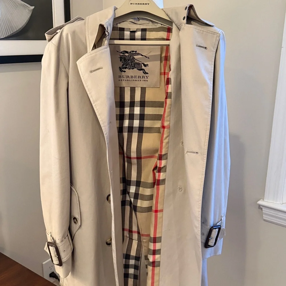 BURBERRY Women’s ‘Marystow’ Double Breasted Short Trench Coat US 12 “As Is” - Picture 3 of 16